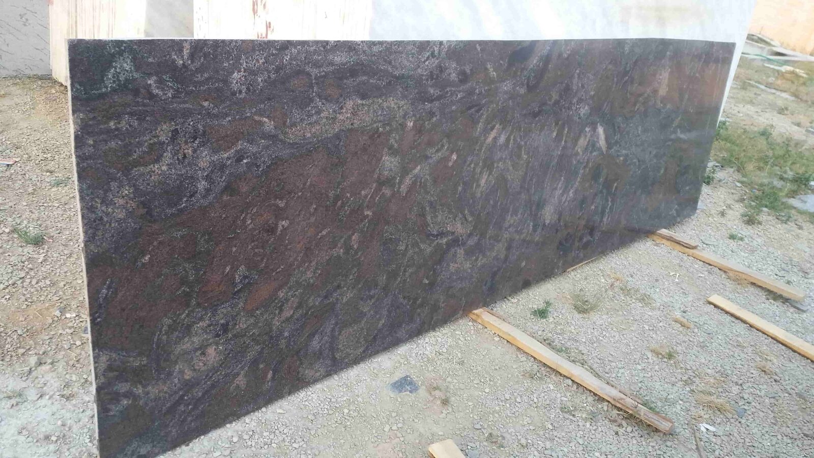 Polished granite slab